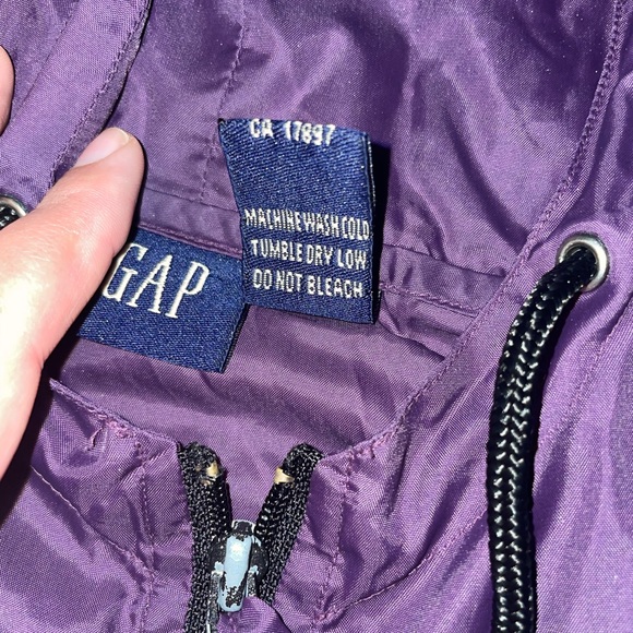 Nice deep purple hipster GAP windbreaker Jacket apparel - Picture 2 of 8